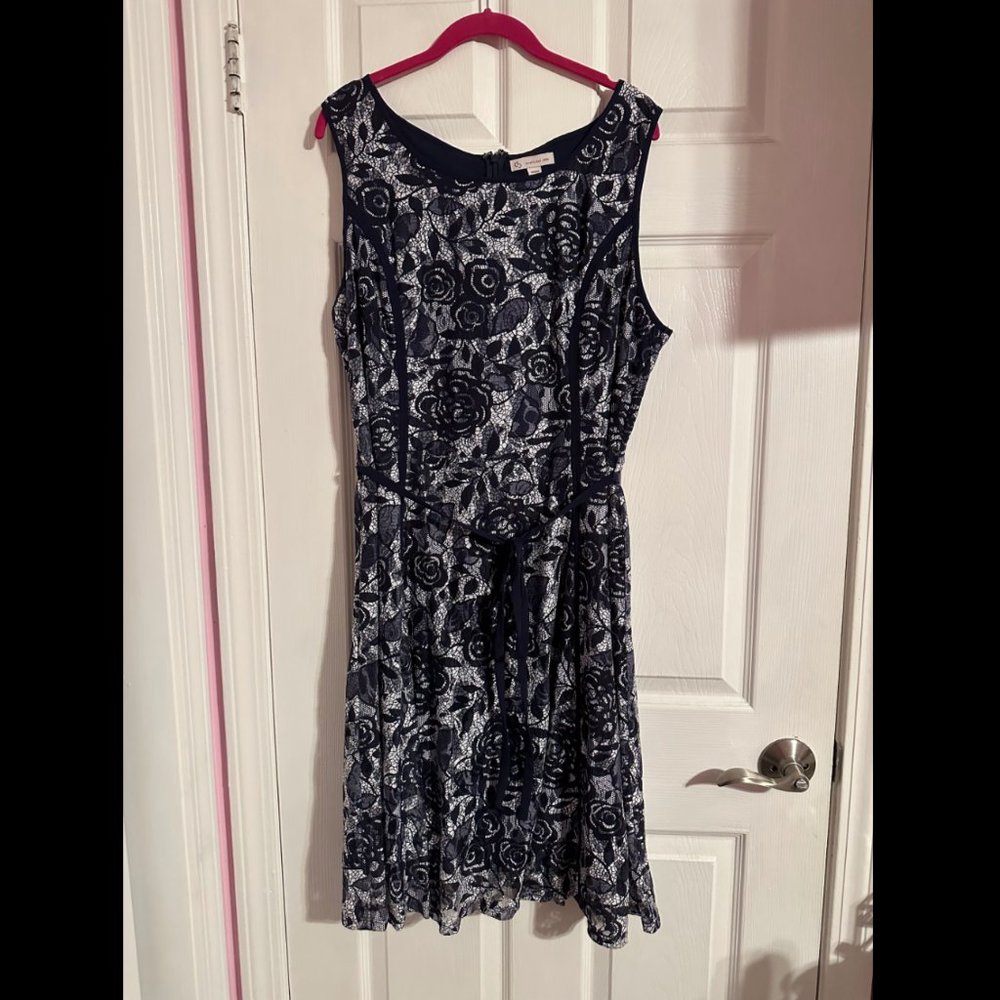 Dress Barn Navy Blue with White Flowers Floral Lace Dress sz 18